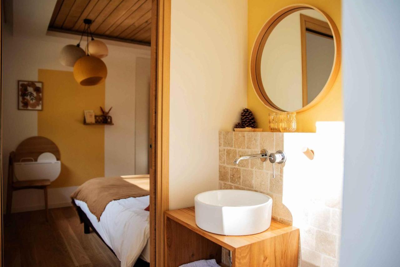 Dans Les Arbres Bed & Breakfast Lanta Luaran gambar